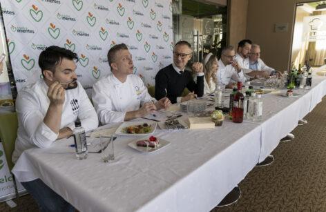 The champions of the Free Chef of the Year competition