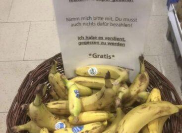 Free takeaway bananas in the declining west