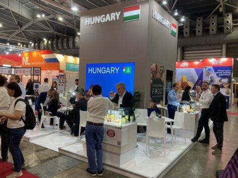 The Agricultural Marketing Center promotes Hungarian food products in Singapore