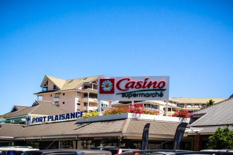 Billionaire Daniel Kretinsky makes bid for Casino