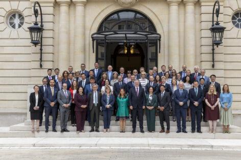 A vállalkozók mentális egészségéért aggódtak a miniszterek: fontos témák kerültek napirendre az OECD KKV Miniszteri Konferenciáján