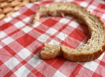 Nébih tippek házi kenyérsütéshez és tároláshoz – élelmiszerbiztonság és pazarlásmegelőzés az új kenyér ünnepén