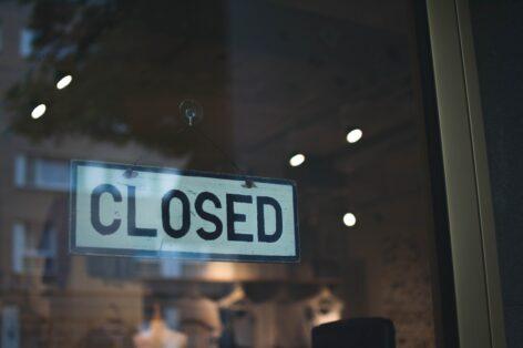 Több ezer bolt és vendéglő zárt be tavaly Magyarországon