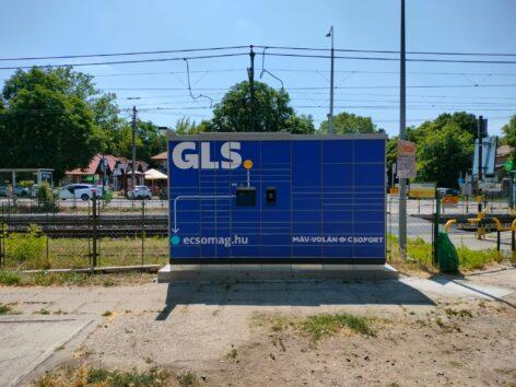 GLS Hungary is installing nearly 40 new parcel machines at the stations of the MÁV-VOLÁN group