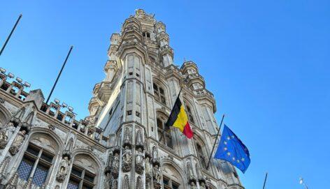 Jogszabály kötelezi a brüsszeli láncokat az el nem adott élelmiszerek eladományozására