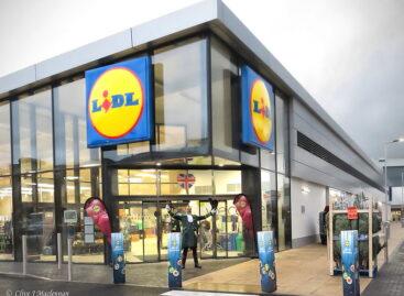 Lidl favors customers over the age of 65
