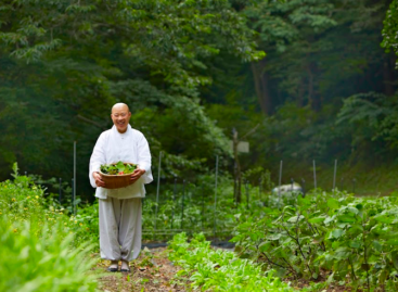 The world-famous Korean monk chef is coming to Hungary