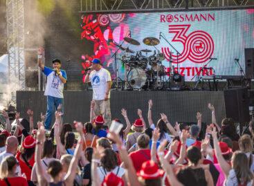 The 30-year-old Rossmann celebrated with a festival of 1,500 people