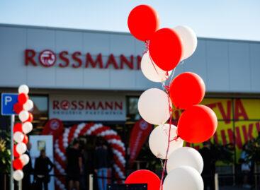 The 30-year-old Rossmann is waiting for its birthday with toys