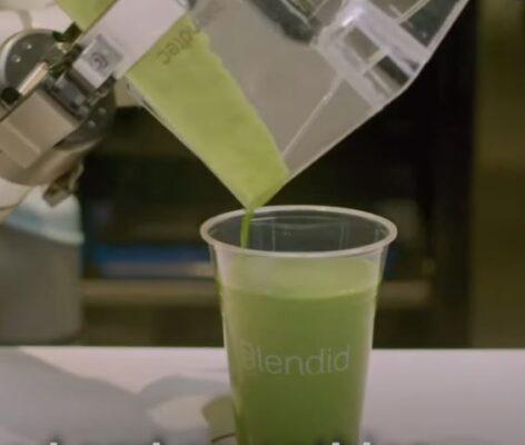 Smoothie Robot – Video of the Day