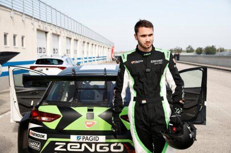 Gergely Siklósi, Norbert Madaras, Panni Epres and Kristóf Milák raced on the race track during MOL’s exclusive track day at the Euroring