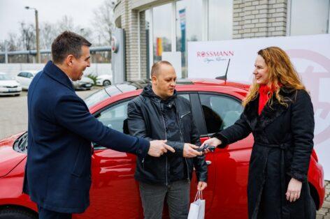 The grand prize of the joint Rossmann and Coty raffle was presented