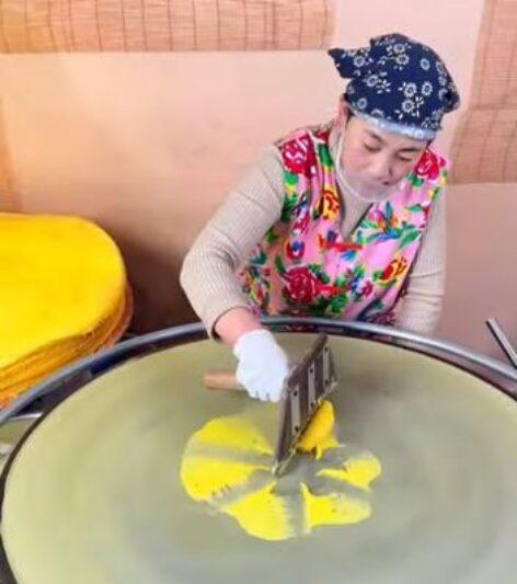 What do they call a giant pancake? – Video of the day