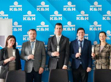 Együttműködési megállapodást írt alá a K&H és a Tej Terméktanács