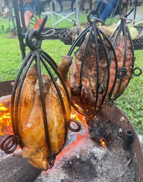 Grilling season, roasting meat, extreme ideas – Picture of the day