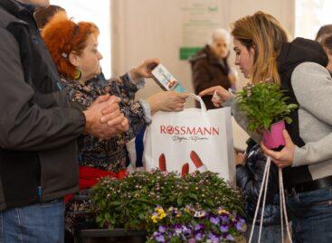 Beauty day for the needy – the Women’s Day program of the Baptist Charity Service was supported by Rossmann