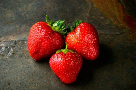 Record low strawberry prices: customers can be happy, a price drop is expected