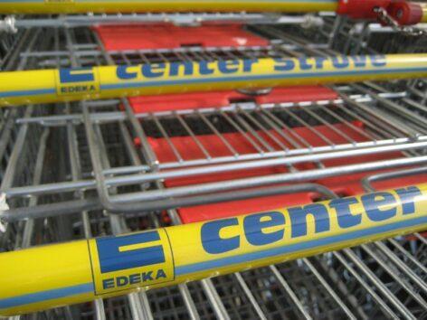 German supermarkets draw even with discounters