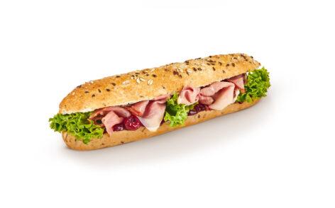 OMV VIVA gas stations in Hungary await customers with a new premium sandwich offer