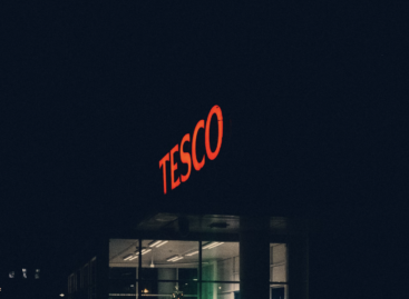 A Tesco beveti a füstgépeket londoni áruházaiban a betörések ellen