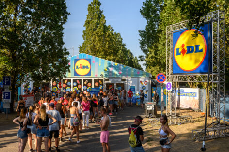 At the Campus Festival, Lidl FesztMarket awaits customers with shop prices