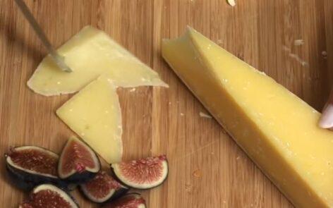 Van itt néhány sajt, vágod? – A nap videója