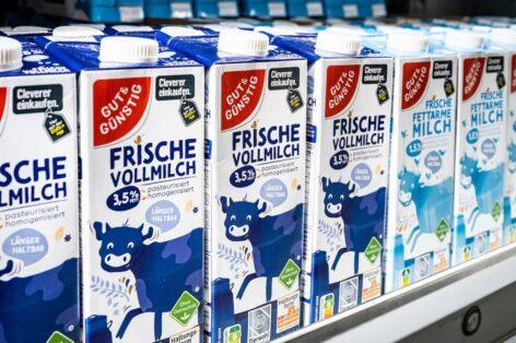 Edeka requires higher farming standards for dairy products