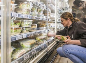 Mesterséges intelligenciával csökkenti az élelmiszerpazarlást a Carrefour Belgiumban