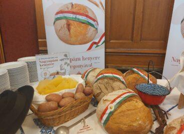 The veil has fallen on this year’s Saint Stephen’s Day bread