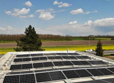 Installed solar panels at OMV’s 100 domestic charging stations