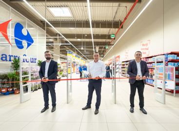 Bemutatta a Carrefour első átmárkázott hipermarketét Romániában