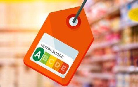 Kihátrál a Nutri-Score címkék mögül a Danone