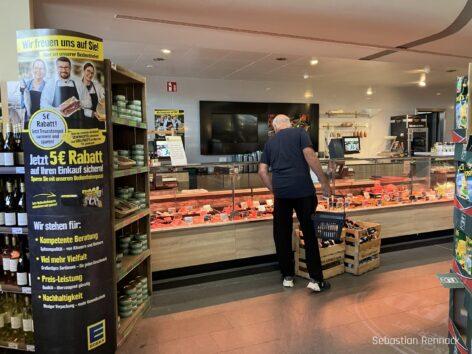 Edeka limits opening times of service counters