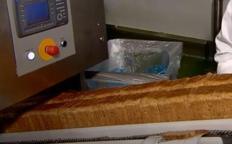 How to make a pre-packaged sandwich – Video of the day