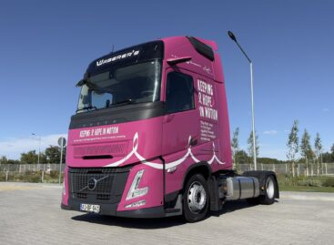 Különleges kamionokat indít útnak a Waberer’s és a Volvo Trucks a mellrák elleni küzdelem jegyében