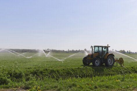 The survey was made with the participation of thousands of farmers: According to the producers, it is also important to retain water