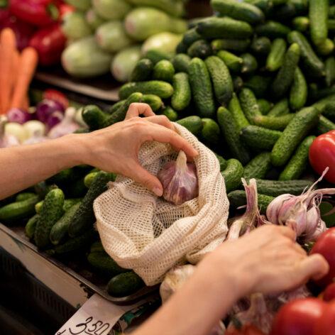 German consumers save a record amount on sustainable food