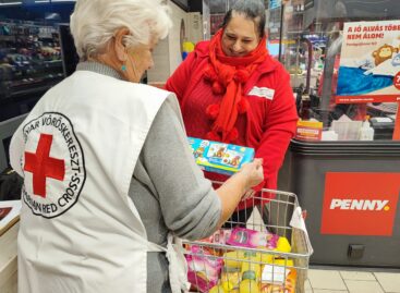 43 tonna adomány a PENNY és a Magyar Vöröskereszt közös akciójában