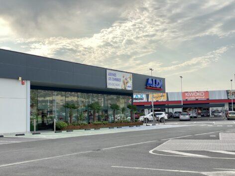 Hungarian investor sells retail park in Spain