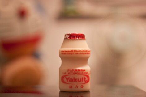 Yakult to shut factory in China