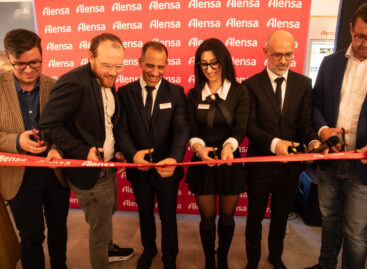 Alensa opens its first store in Hungary