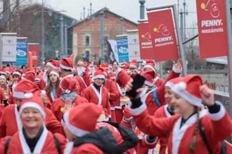 The 9th PENNY Santa Run broke a record