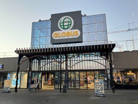 Globus hypermarkets leverage their own production expertise