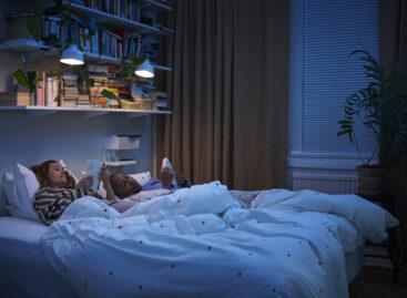 According to IKEA research, 77 percent of Hungarians use their mobile phones in bed