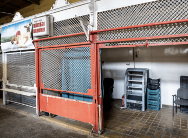 The interior renovation of the Hunyadi Square Market Hall begins