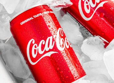 Trump aluminium tariffs may mean Coca-Cola uses more PET, CEO says