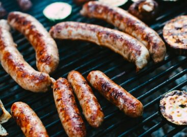 Hungarian Sausage Culture: Traditions, Recipes, and Specialties