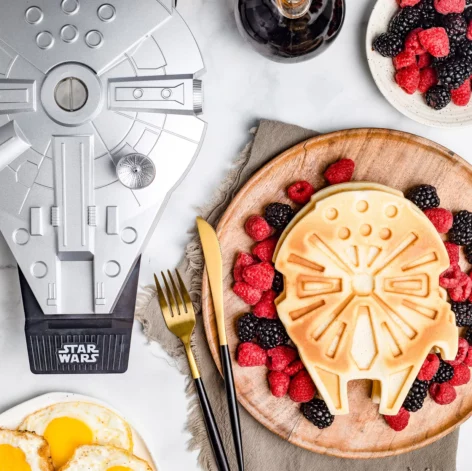 Menu A: Millennium Falcon, Menu B: Han Solo – Picture of the Day