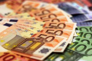 Áprilisban emelkedett kissé az euróövezeti infláció