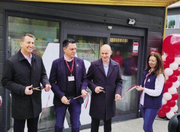 Átadták az első okos értékesítési pontot, az Auchan GO-t Budapesten